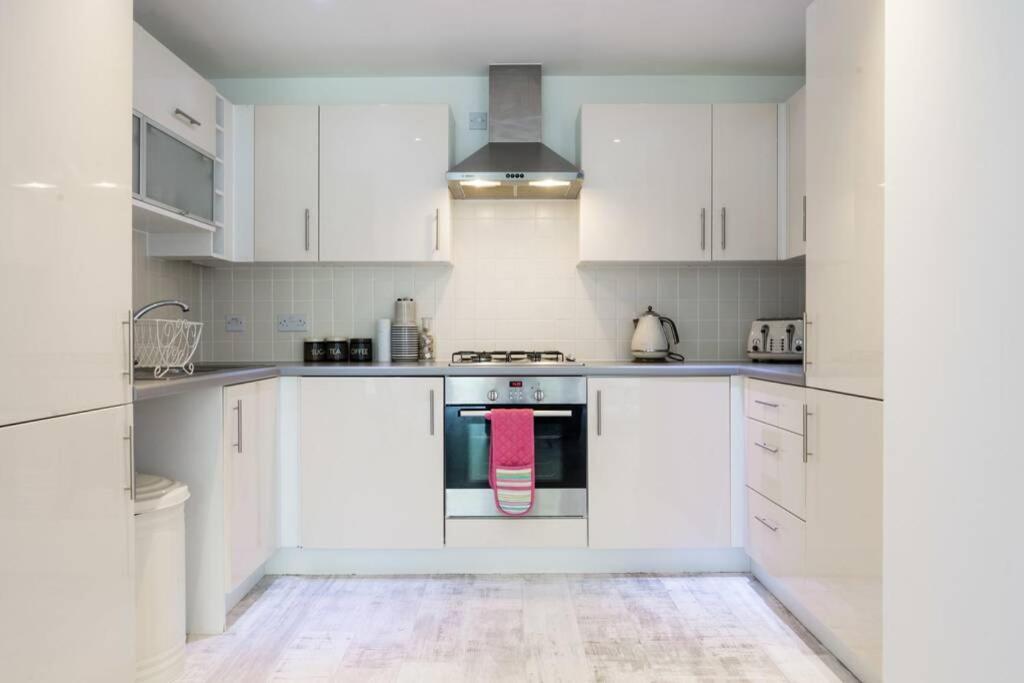 Quayside Apartment Poole Esterno foto